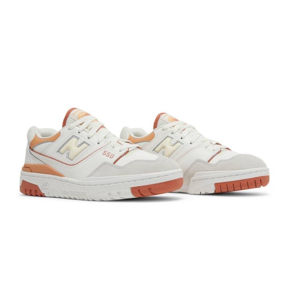 New Balance 550 women’s “Au Lait” sneakers